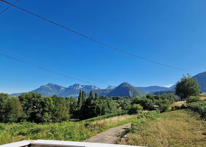 Vakantiehuis House, Pool And Mountains