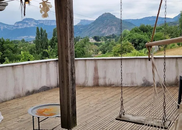 House, Pool And Mountains Vakantiehuis Myans